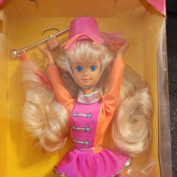 Mattel Baton Twirling skipper 1992 Baton Twirling Skipper Doll - Picture 1 of 9